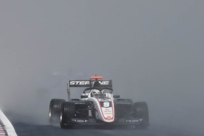 El piloto ecuatoriano Juan Manuel Correa durante una de las válidas del Gran Premio de Hungría.