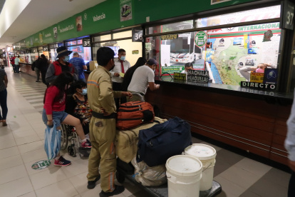 Venta. Las cooperativas de transporte no exigen el carné de vacunación para los usuarios en Guayaquil.