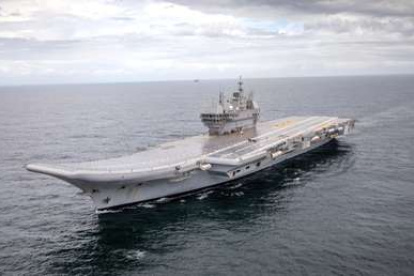 El gigantesco buque de guerra de la India ya está en el mar.