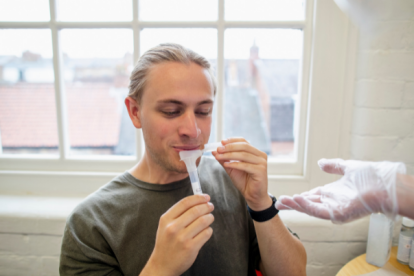 Detrás de este nuevo dispositivo diagnóstico hay científicos del Instituto Wyss de la Universidad de Harvard y del Instituto Tecnológico de Massachusetts (MIT).