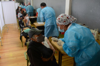 El plan de vacunación se suspenderá el 9 de agosto y volverá al día siguiente.