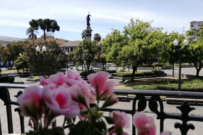 Fundación. 487 años después de la fundación de Quito, el territorio ha sido vendido, donado, heredado entre distintas generaciones.