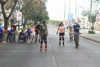 CLCLO RUTA EN AV. ISIDRO AYORA Y BENJAMPIN CARRIÓN..FD; MIGUEL CANALES....8 08-2021