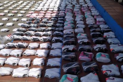 La Policía y el Ministerio de Ambiente incautaron la mercadería cerca de la bahía de Guayaquil.