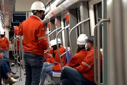 Avance. El Metro de Quito ejecutó pruebas con pasajeros a bordo.