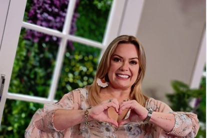 Ùrsula Strenge el set de De casa en casa.