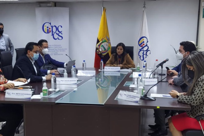 El trabajo de organización de los concursos públicos se lleva entre discrepancias internas.