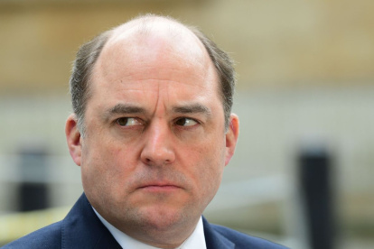 El ministro británico Ben Wallace culpa al expresidente Donald Trum de lo que está ocurriendo en Afganistán.