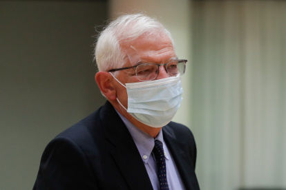 El alto representante de la Unión Europea (UE) para la Política Exterior, Josep Borrell, y el secretario general de la OTAN, Jens Stoltenberg, abordaron este lunes las operaciones de evacuación.