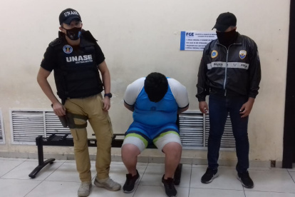 El joven de 19 años edad detenido por violación, incesto y pornografía.