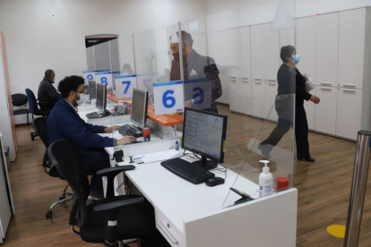 Turnos. Los ciudadanos deben obtener una cita en el Portal de Servicios para poder ser recibidos en las oficinas.