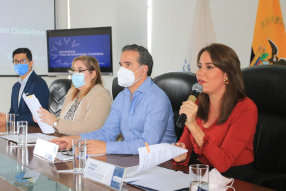 Presentación. Angie Jijón, directora nacional de Registro de Datos Públicos presentó la herramienta electrónica.