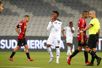 Liga de Quito no logró sostener sus ventaja y quedó fuera de la Sudamericana.