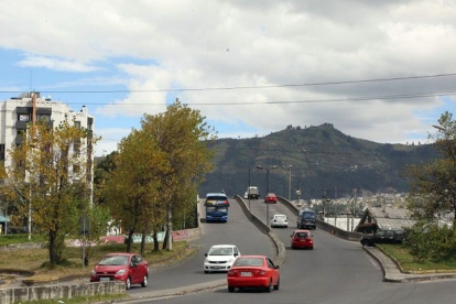 Vialidad. El puente de Guajaló, una de las principales arterias del sur de Quito, recibirá una intervención integral.