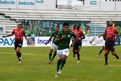 Bruno Vides marcó el gol del empate tras la ejecución de un tiro penal.