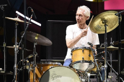 El legendario músico falleció en paz en un hospital, informó su representante.