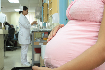 En Ecuador se registran de seis a ocho embarazos en adolescentes menores de 19 años cada día..