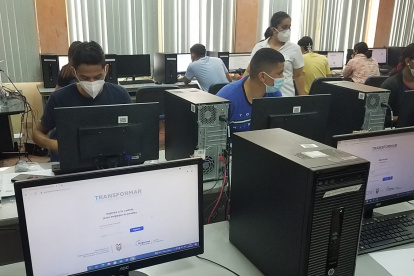 La prueba ha comenzado a aplicarse paralelamente de forma virtual y presencial.