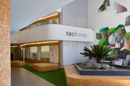 Sede del grupo educativo TECH Universidad Tecnológica.
