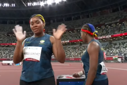 Poleth Mendes (i) se quedó con la medalla de oro en Juegos Paralímpicos, mientras que su hermana Anaís (d) consiguió bronce.