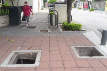Según trabajadores del sector, cuatro de las tapas de esta área desaparecieron hace quince días.