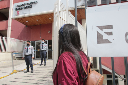 El hospital Baca Otiz, de Quito, es uno de los 19 establecimientos públicos de salud que reportan un serio desabastecimiento de medicinas.