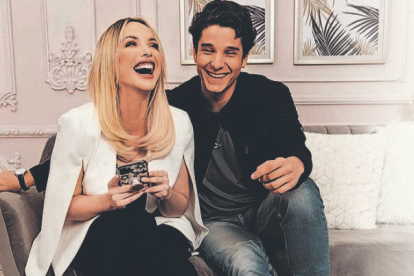 Diego Chiang hace de pareja de Érika Vélez en una serie que se transmite por TC.