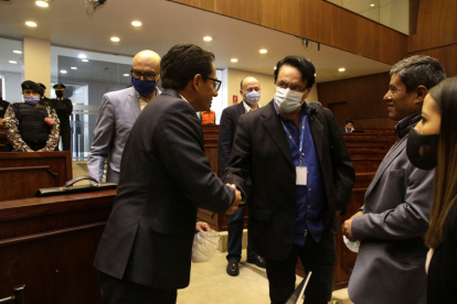 Encuentro. El 4 de septiembre Carrión estuvo en Fiscalización y saludó a su presidente, Fernando Villavicencio.