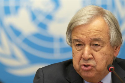 El secretario general de la ONU, Antonio Guterres, habla con los medios de comunicación en una conferencia de prensa.