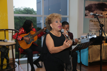 Canto. Diferentes artistas acudieron a la cita.
