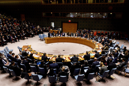 Por unanimidad, los quince países del Consejo acordaron una extensión sin cambios para la UNAMA, una misión política que lleva en el país desde 2002.