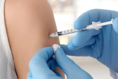 A los menores en este rango de edad se les aplica una única dosis de la vacuna Pfizer.