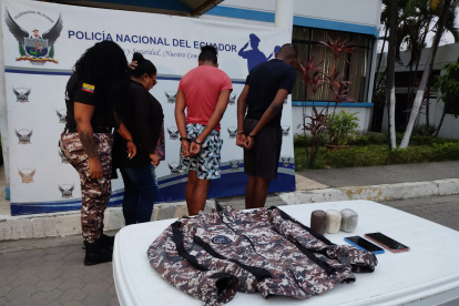 Guía penitenciaria detenido por droga.