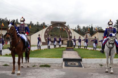 Ensayos. Los militares practican todos los días la formación para las ceremonias.