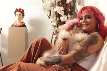 Tiene 13 tatuajes y quiere hacerse más. Dice que solo tres tienen un significado: una mariposa que se hizo con su mejor amiga, uno que le copió a sui hermano y otro que se inspiró en un dibujo.