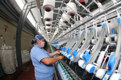 El Gobierno de Guillermo Lasso se ha planteado la meta de crear dos millones de plazas de empleo hasta el fin de su mandato, en 2025.