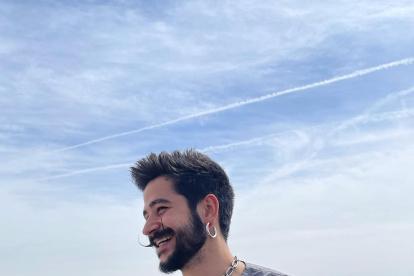 El artista colombiano encabeza la lista de nominados de este año, estando presente en 10 categorías.