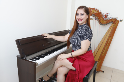 Sofía Rosado es músico y propietaria de la academia SofiMultiarte.