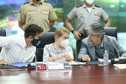 Desde el ECU-911 Samborondón, el mandatario evaluó la situación carcelaria.