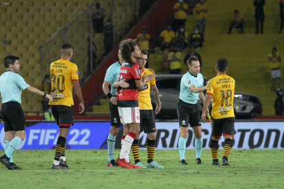 Los jugadores de Flamengo felicitaron a los de Barcelona por la entrega en la serie.