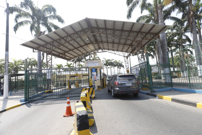 La clausura de los  56 locales no alteró la atención en el mercado.