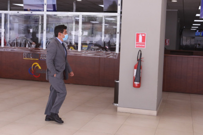 Quito. Jorge Yunda acudió ayer a su juicio en el Complejo Judicial.