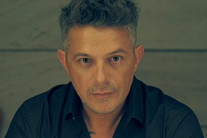 Alejandro Sanz tiene 52 años.