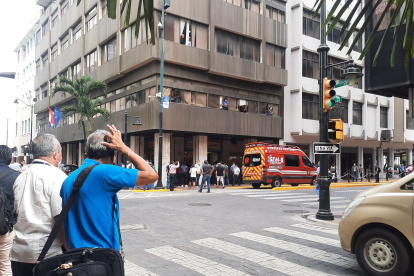 Asalto. El hecho se registró en la intersección de Luque y Pedro Carbo.