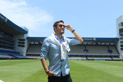El exfutbolista argentino nacionalizado ecuatoriano confiesa que nunca pensó que podría ser otra cosa más que futbolista.