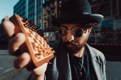 El Topo, artista ecuatoriano, experto en tatuaje, que reside en New York