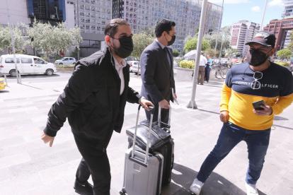 Defensa. Dalo Bucaram, hijo del expresidente, durante una de las diligencias realizadas en el Complejo Judicial.