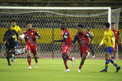 El Nacional depende de su resultado en la última fecha para ascender.