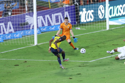 Enner Valencia ha convertido dos de los tres goles de este primer tiempo.