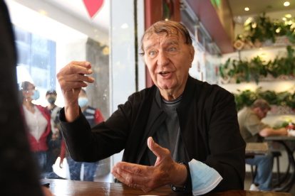 Dussan Draskovic se tomó un café y habló con EXPRESO sobre la vida y el fútbol.